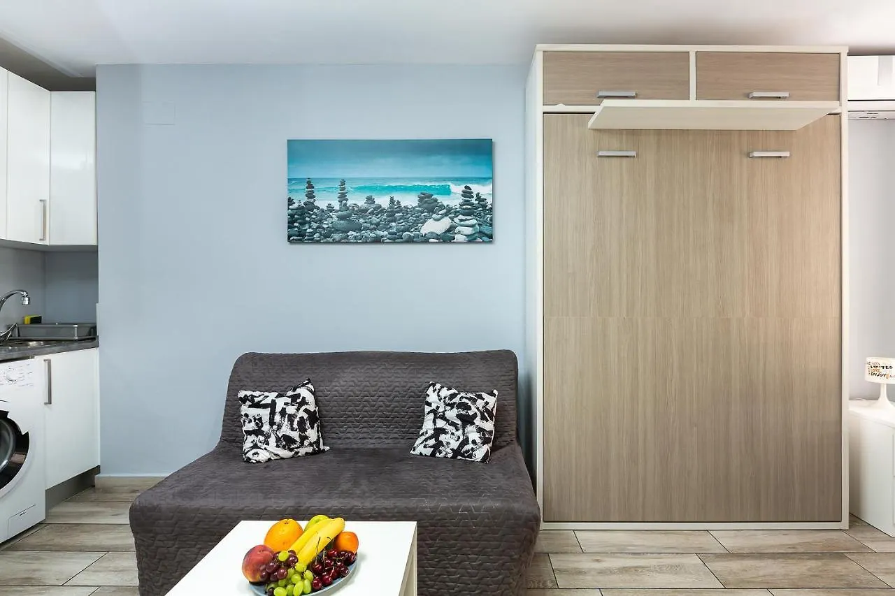 Piscinas - Wifi - Fire Stick Amazon - 10 min Playa - 5 min Centro - Recién reformado Apartamento Torremolinos