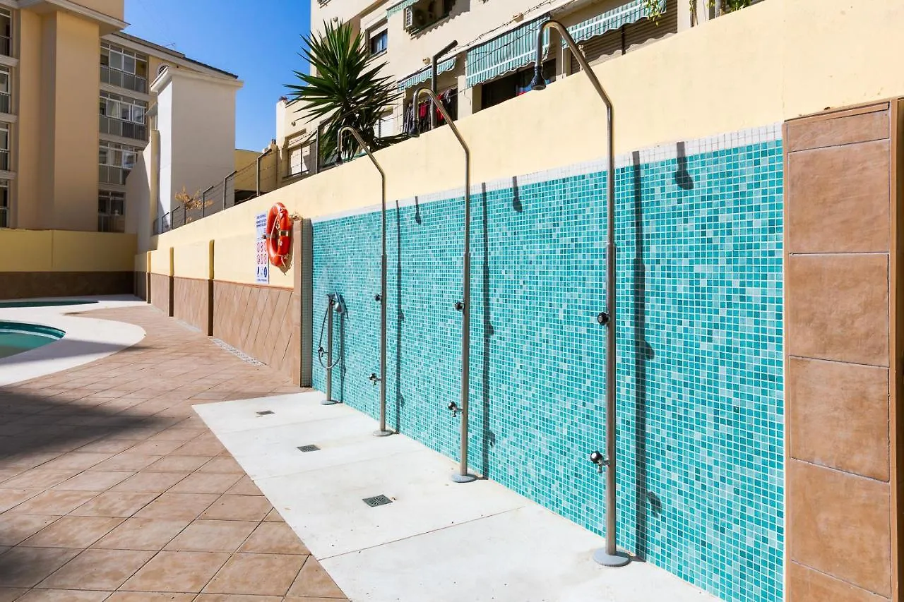 Piscinas - Wifi - Fire Stick Amazon - 10 Min Playa - 5 Min Centro - Recien Reformado Apartment Torremolinos