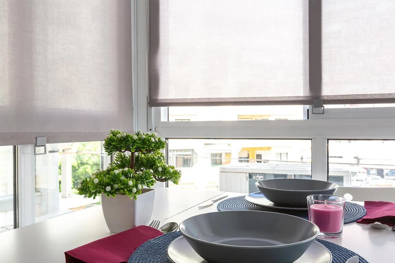 Piscinas - Wifi - Fire Stick Amazon - 10 Min Playa - 5 Min Centro - Recien Reformado Apartment Torremolinos 0*,  Spain